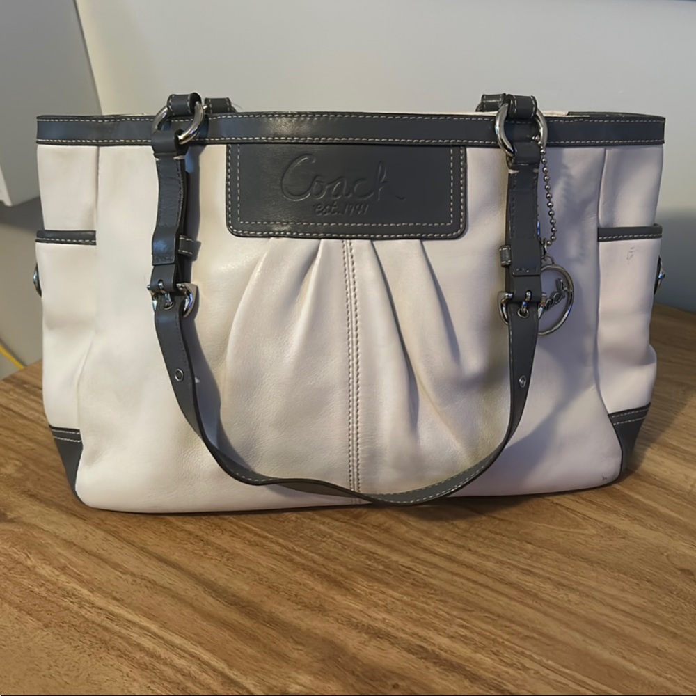 Coach Women's Bag in Cream and Gray